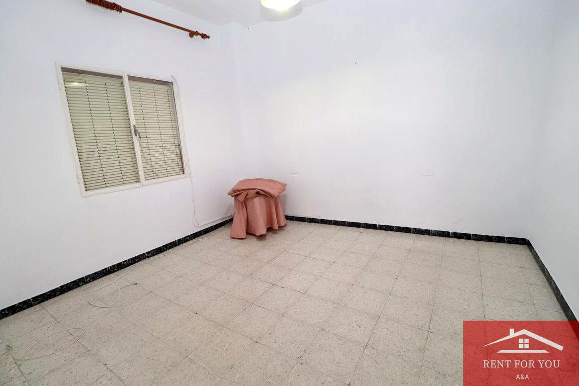 5 bedroom Flat for sale in Alhaurin el Grande - € 295,000 (Ref: 9536560)