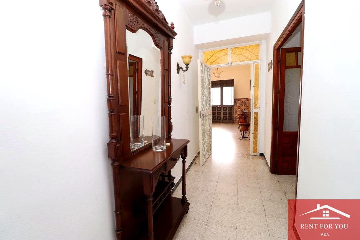 5 bedroom Flat for sale in Alhaurin el Grande - € 295,000 (Ref: 9536560)