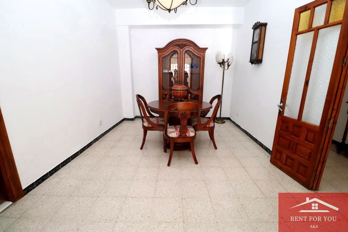 5 bedroom Flat for sale in Alhaurin el Grande - € 295,000 (Ref: 9536560)