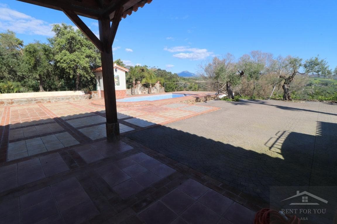 4 quarto Moradia para arrendar em Coin com piscina garagem - 1 600 € (Ref: 9575010)