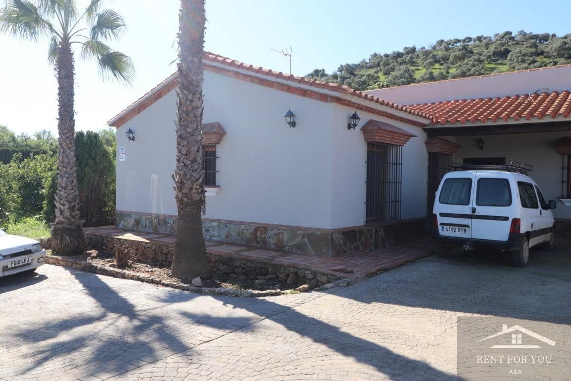 4 quarto Moradia para arrendar em Coin com piscina garagem - 1 600 € (Ref: 9575010)