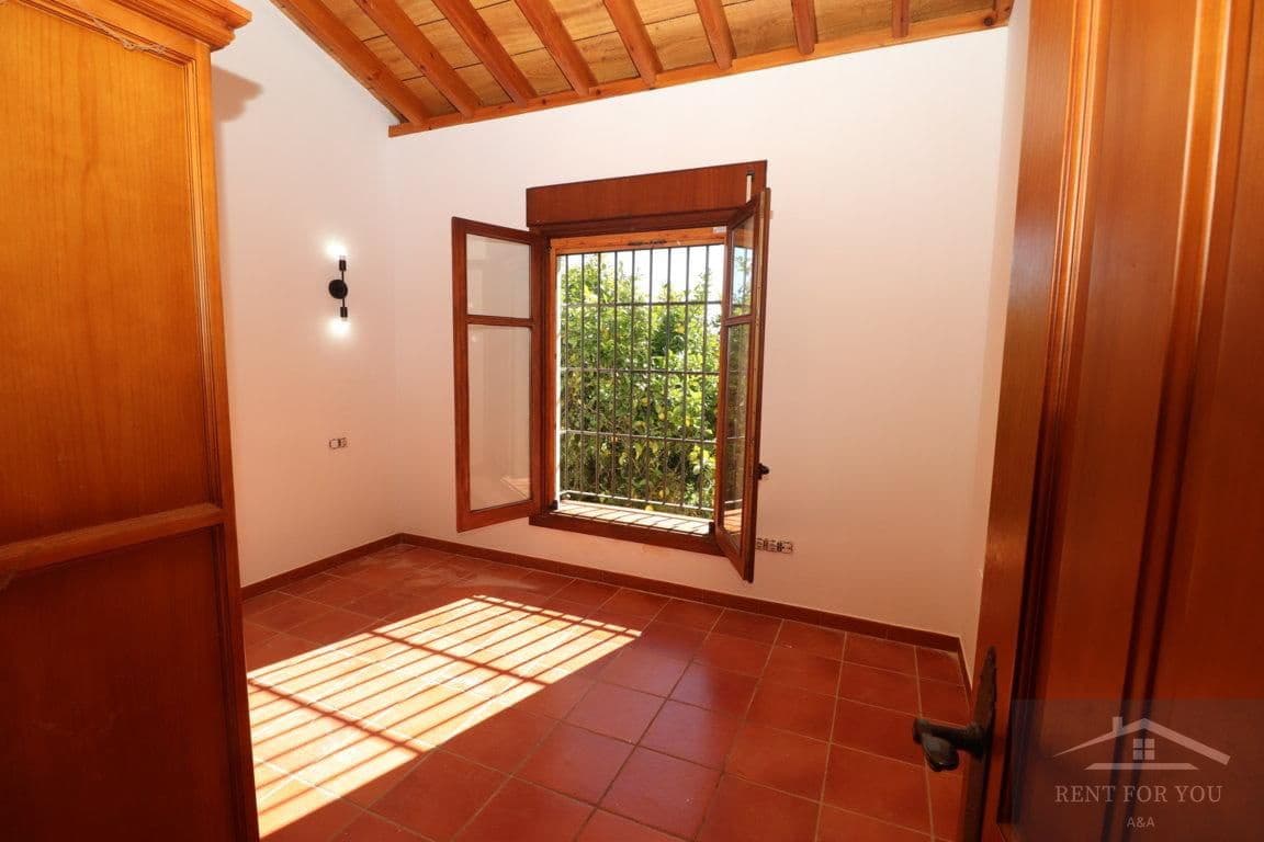 4 quarto Moradia para arrendar em Coin com piscina garagem - 1 600 € (Ref: 9575010)