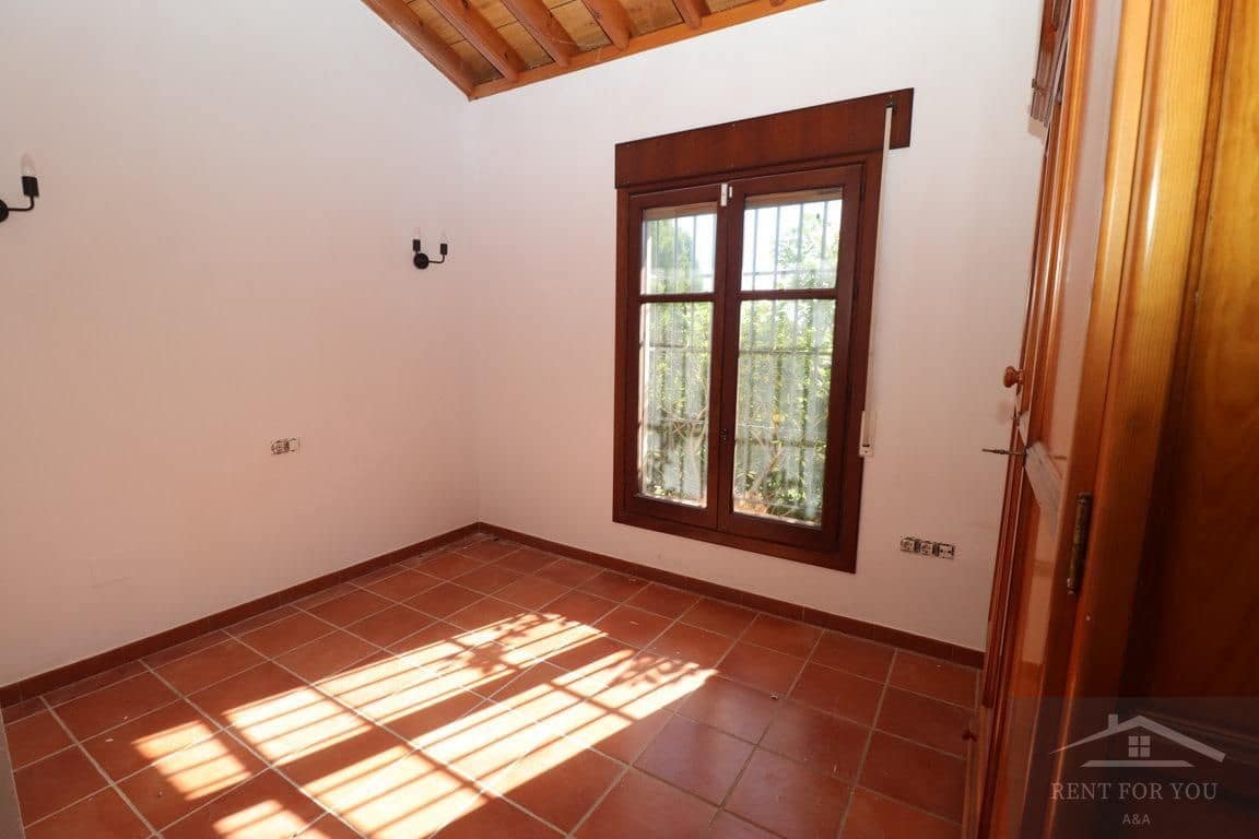 4 quarto Moradia para arrendar em Coin com piscina garagem - 1 600 € (Ref: 9575010)