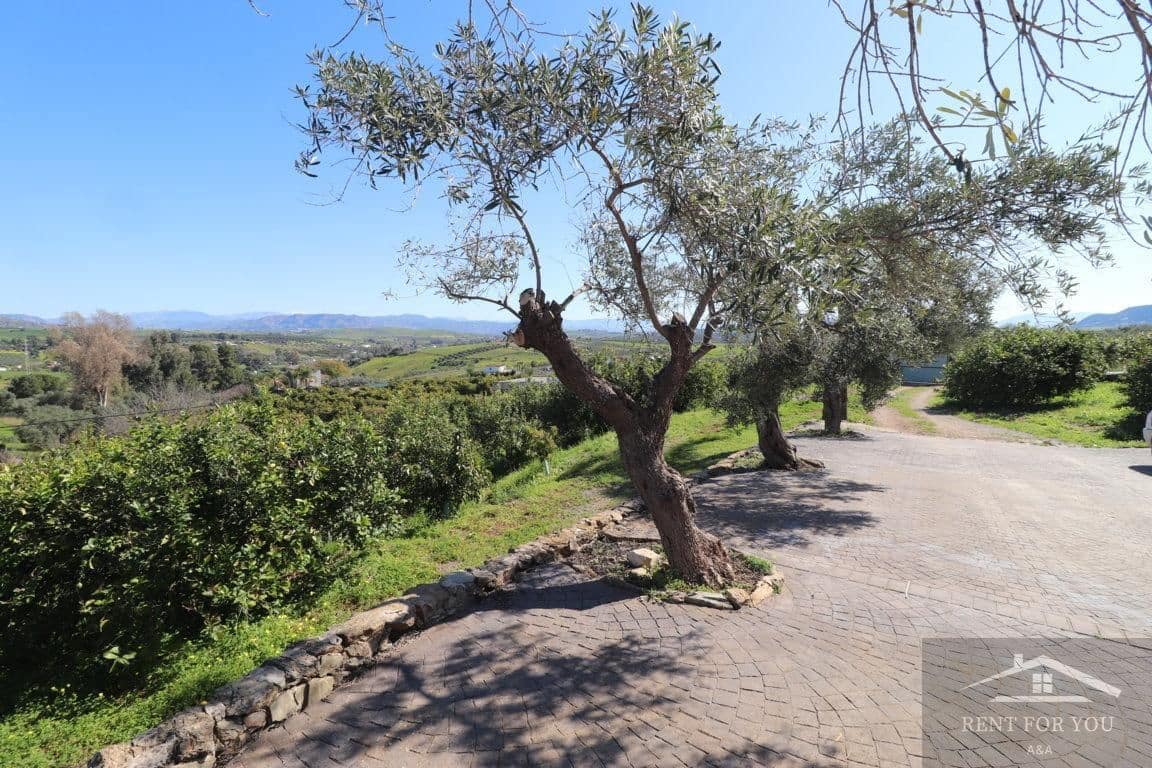 4 quarto Moradia para arrendar em Coin com piscina garagem - 1 600 € (Ref: 9575010)