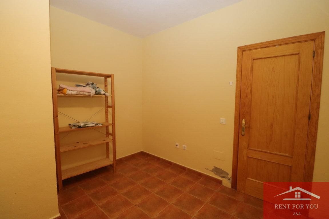 3 soveværelse Villa til leje i Coin med garage - € 1.200 (Ref: 9575011)