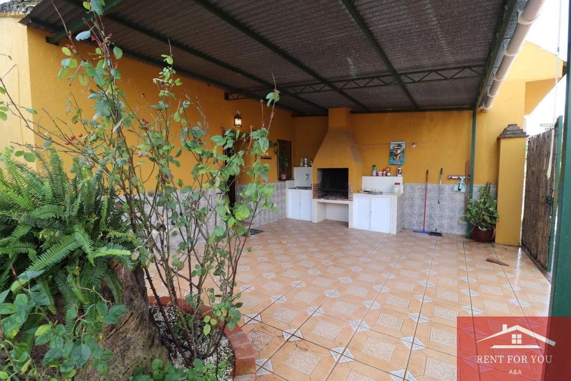 3 soveværelse Villa til leje i Coin med garage - € 1.200 (Ref: 9575011)