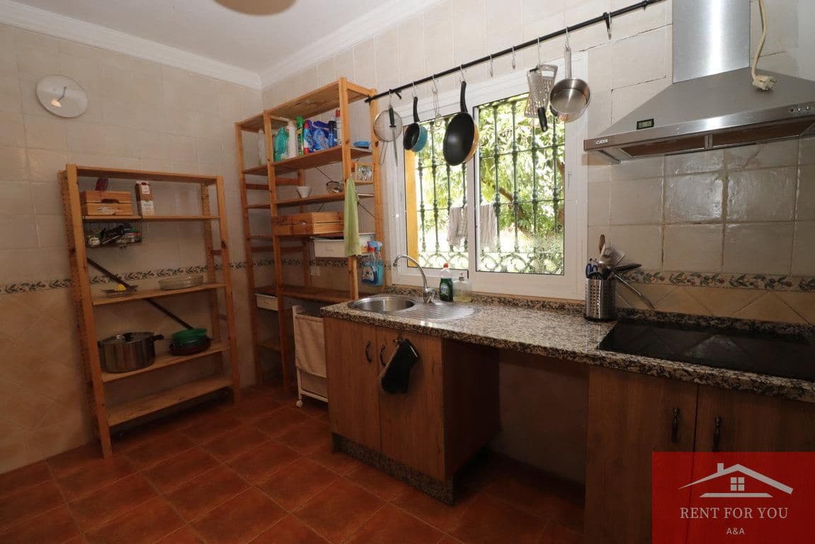 3 soveværelse Villa til leje i Coin med garage - € 1.200 (Ref: 9575011)