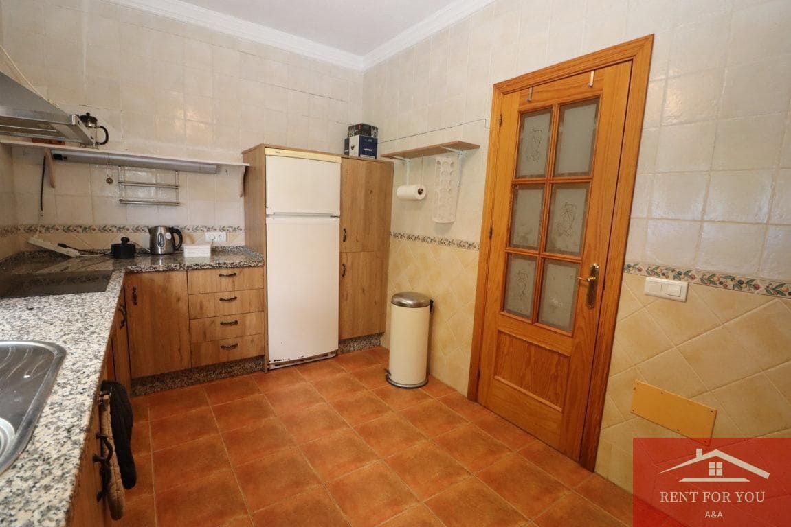 3 soveværelse Villa til leje i Coin med garage - € 1.200 (Ref: 9575011)