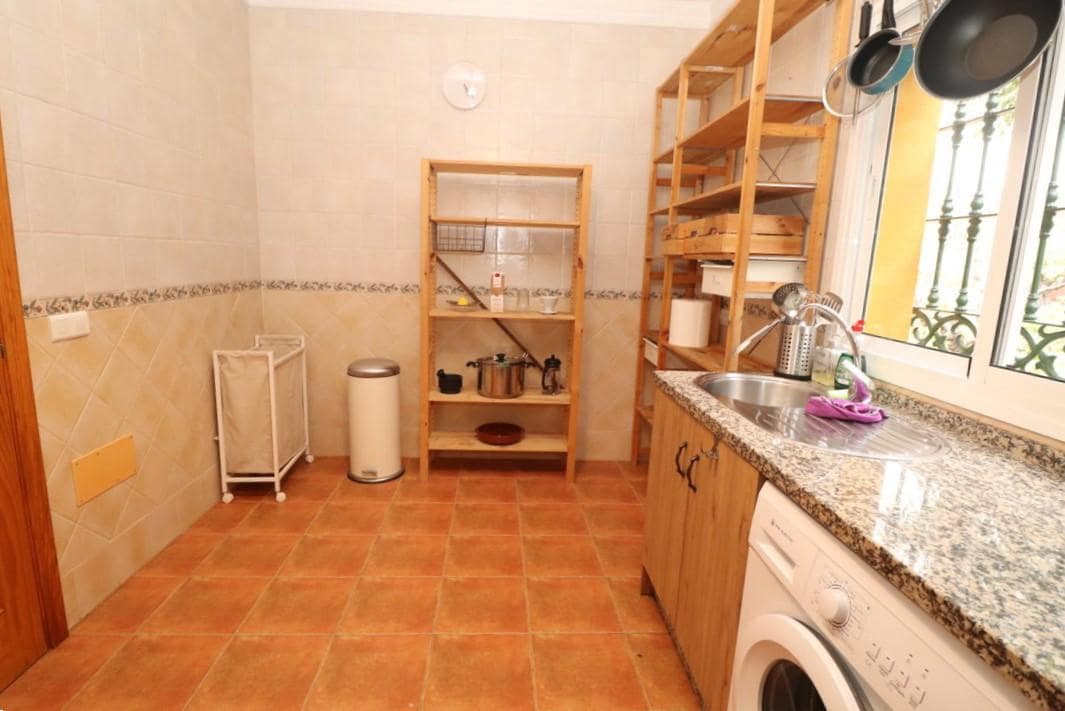 3 bedroom Villa for rent in Coin with garage - € 1,100 (Ref: 9575011)