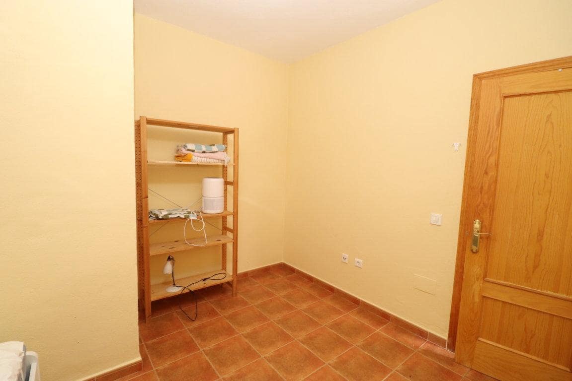 3 bedroom Villa for rent in Coin with garage - € 1,100 (Ref: 9575011)