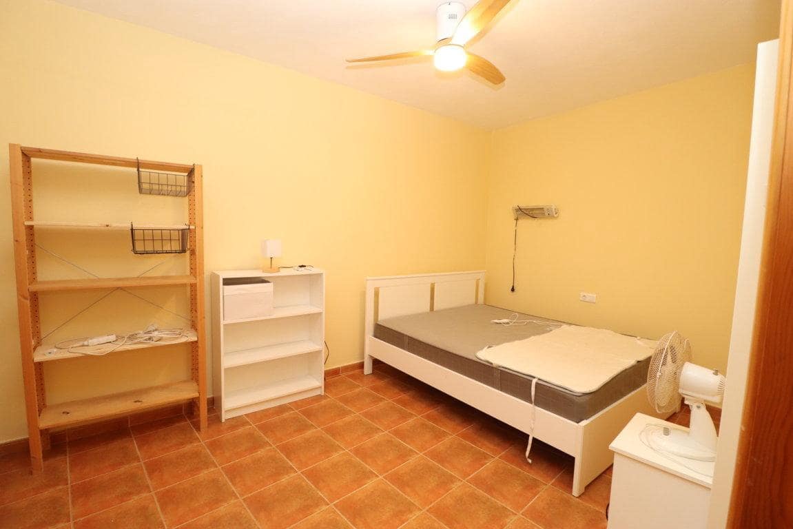3 bedroom Villa for rent in Coin with garage - € 1,100 (Ref: 9575011)