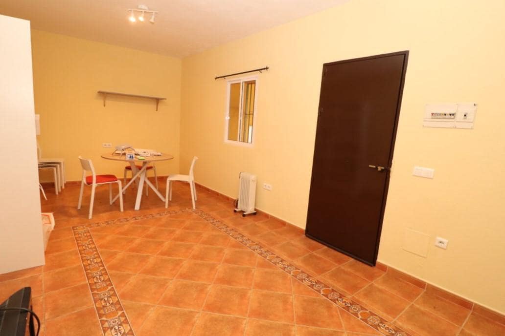 3 bedroom Villa for rent in Coin with garage - € 1,100 (Ref: 9575011)