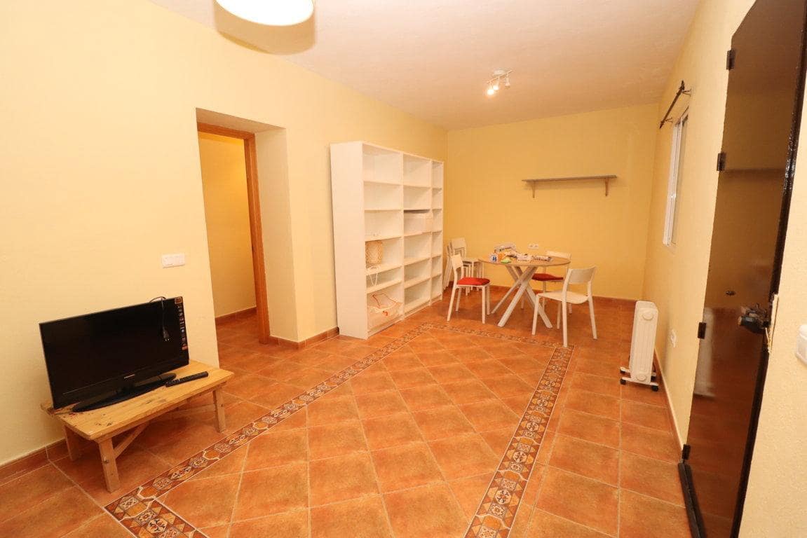3 bedroom Villa for rent in Coin with garage - € 1,100 (Ref: 9575011)