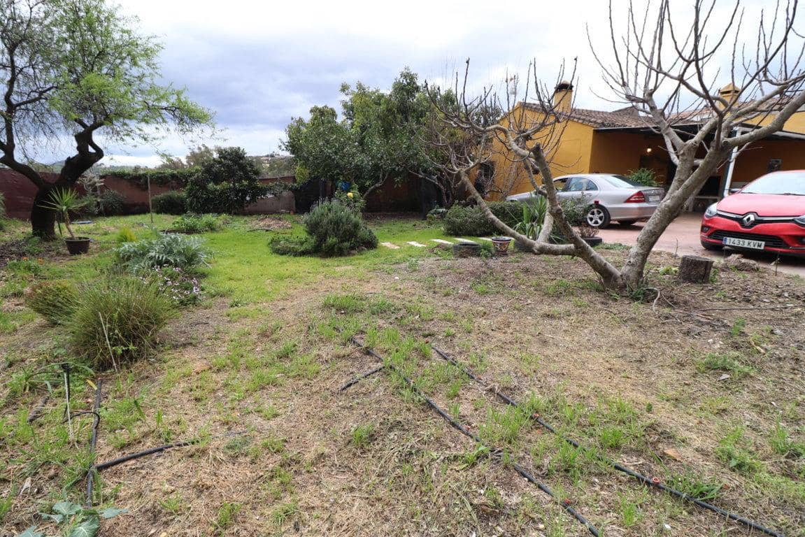 3 bedroom Villa for rent in Coin with garage - € 1,100 (Ref: 9575011)