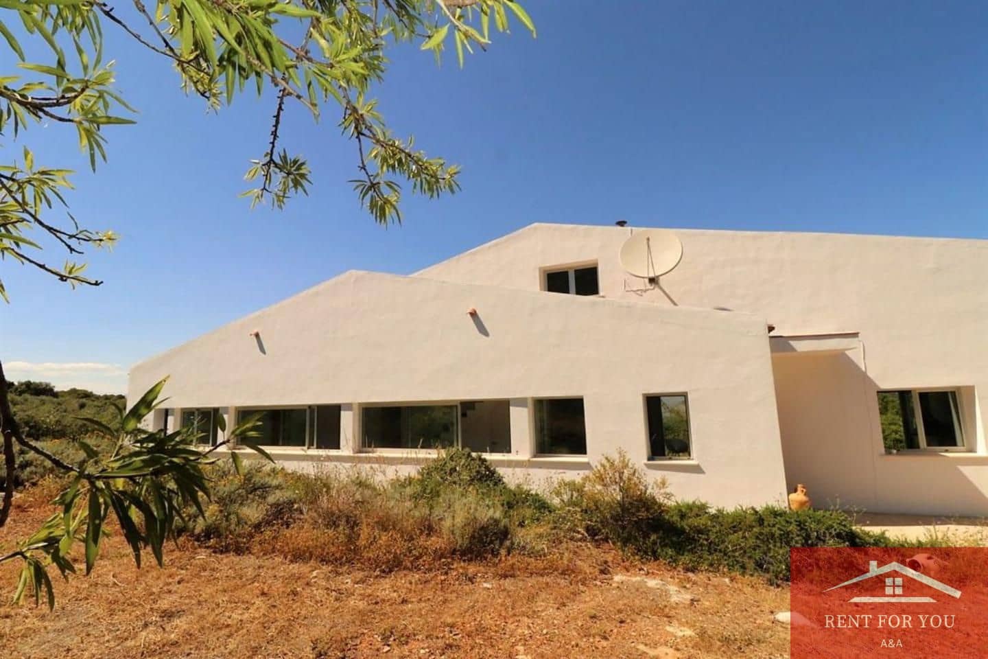 Villa/Maison de 4 chambres à louer à Alhaurin el Grande avec piscine - 2 000 € (Ref: 9584637)