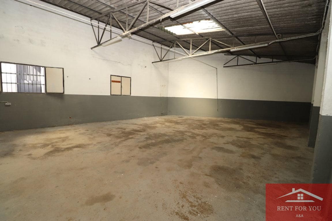 3 bedroom Commercial for rent in Coin - € 850 (Ref: 9597153)