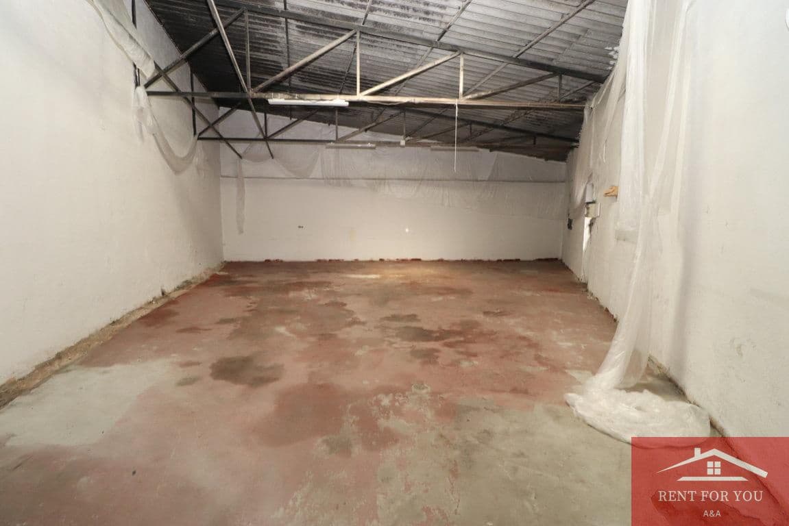 3 bedroom Commercial for rent in Coin - € 850 (Ref: 9597153)