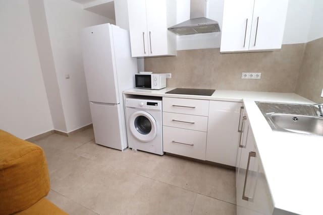 2 sovrum Lägenhet att hyra i Alhaurín de la Torre - 750 € (Ref: 9614551)