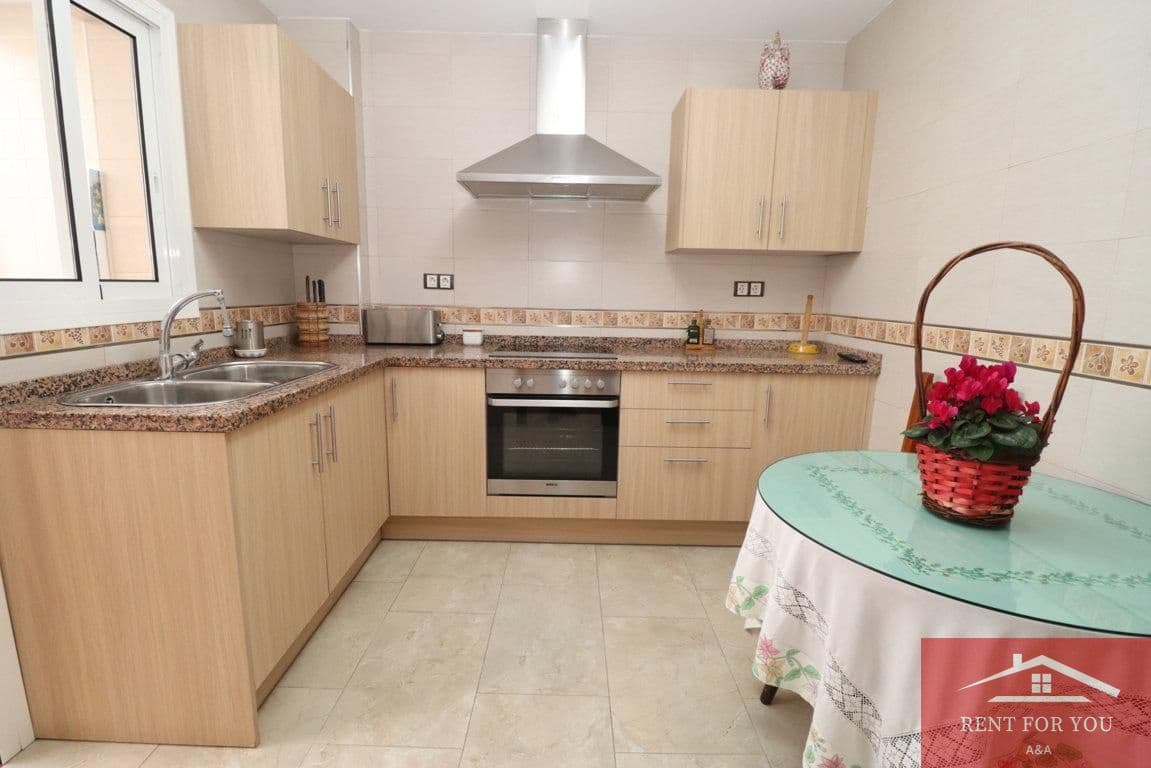 2 soveværelse Lejlighed til leje i Alhaurin el Grande - € 875 (Ref: 9624232)