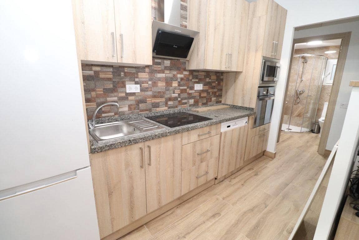 2 bedroom Flat for rent in Alhaurin de la Torre with garage - € 700 (Ref: 9624233)