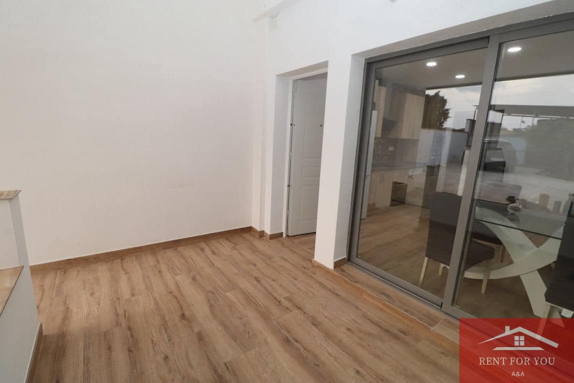 2 bedroom Flat for rent in Alhaurin de la Torre with garage - € 725 (Ref: 9624233)