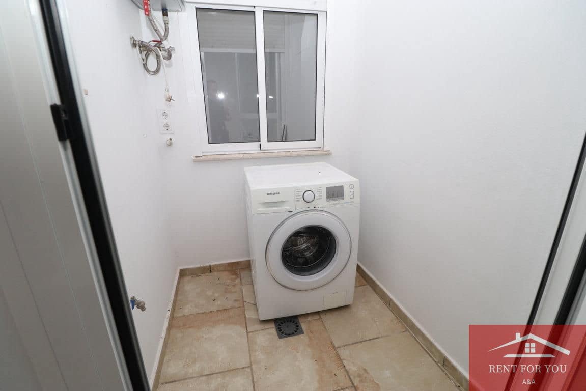 2 bedroom Flat for rent in Alhaurin de la Torre with garage - € 725 (Ref: 9624233)