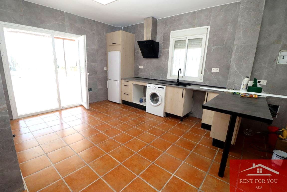 2 soveværelse Villa til leje i Coin - € 1.800 (Ref: 9627024)