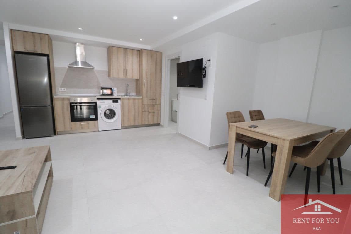 2 soverom Leilighet til leie i Alhaurin el Grande - € 900 (Ref: 9643762)