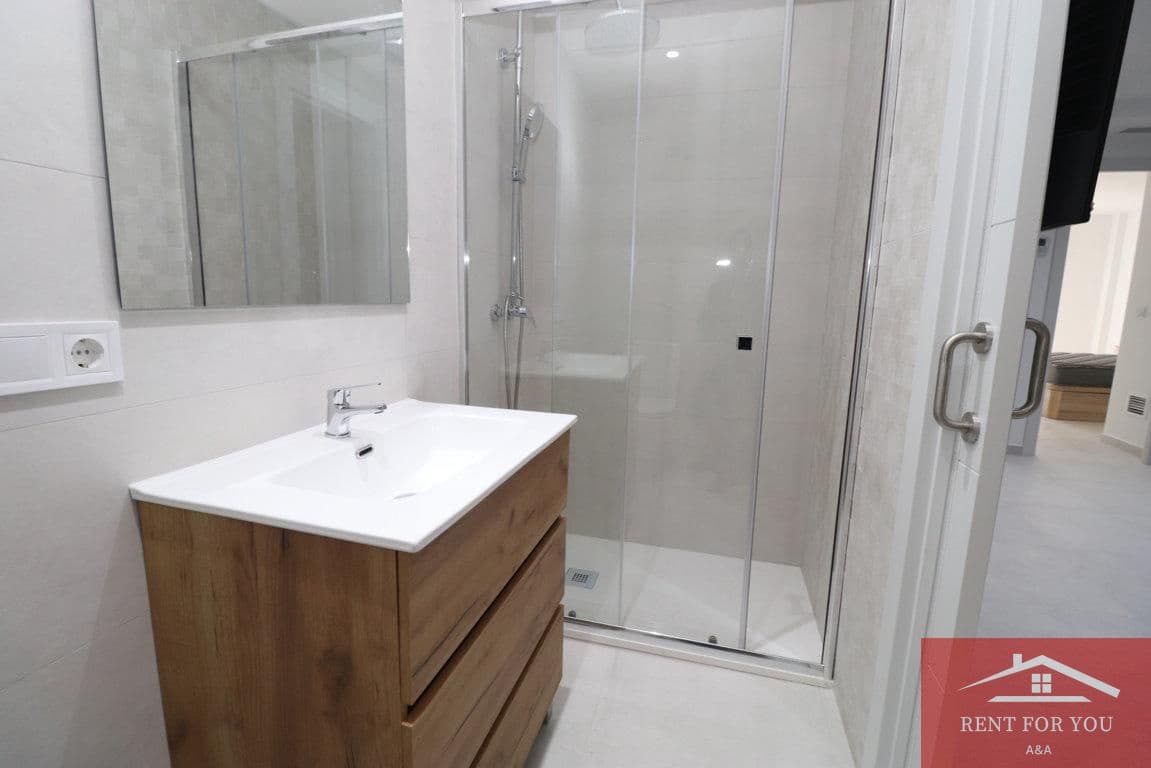 2 soverom Leilighet til leie i Alhaurin el Grande - € 900 (Ref: 9643762)