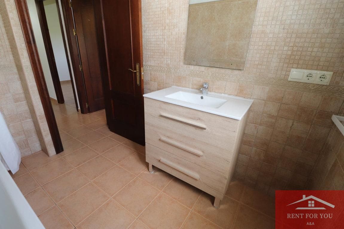 3 quarto Moradia para arrendar em Alhaurin el Grande com piscina garagem - 1 700 € (Ref: 9652399)
