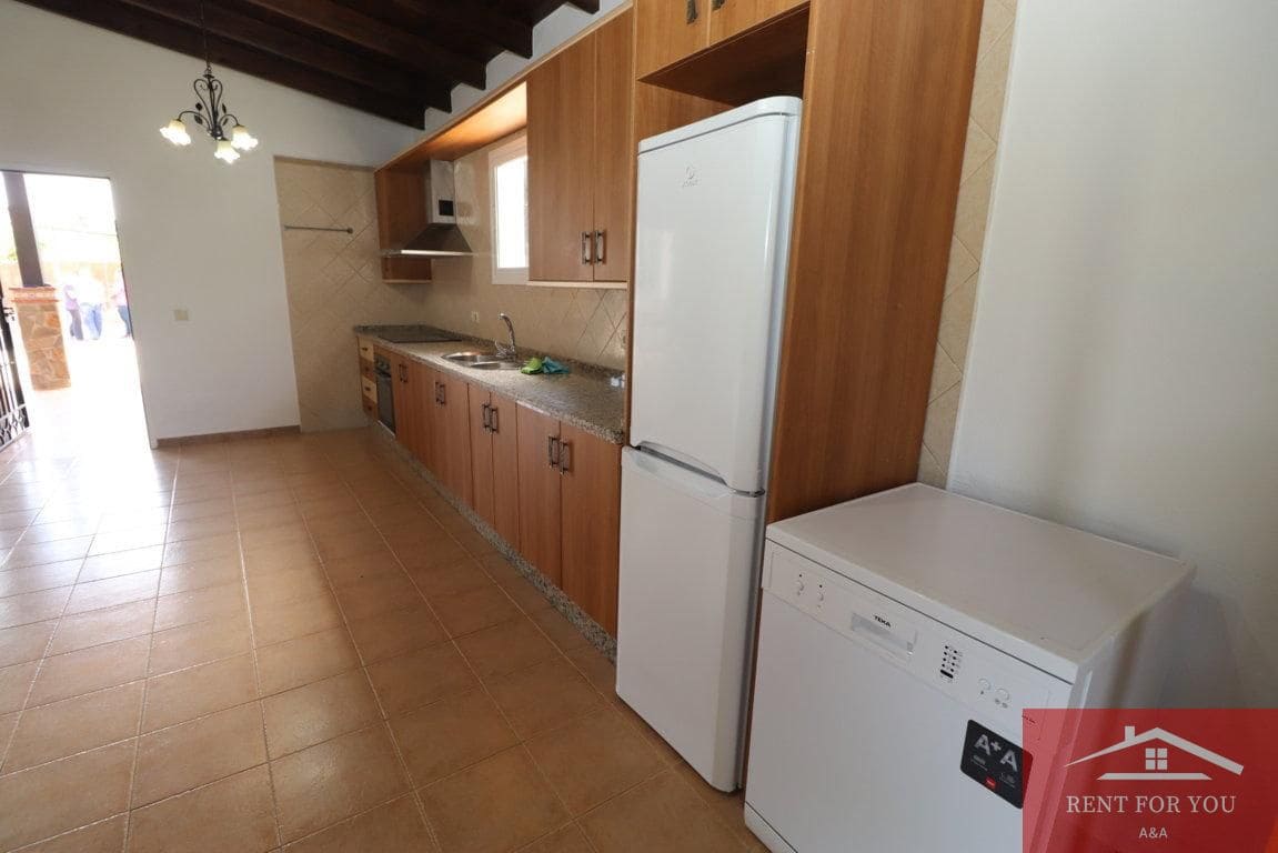 3 quarto Moradia para arrendar em Alhaurin el Grande com piscina garagem - 1 700 € (Ref: 9652399)