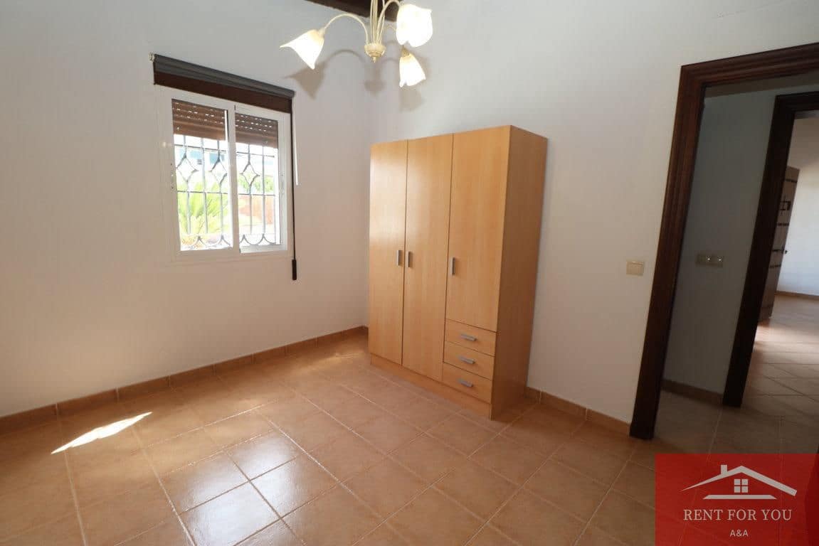3 quarto Moradia para arrendar em Alhaurin el Grande com piscina garagem - 1 700 € (Ref: 9652399)