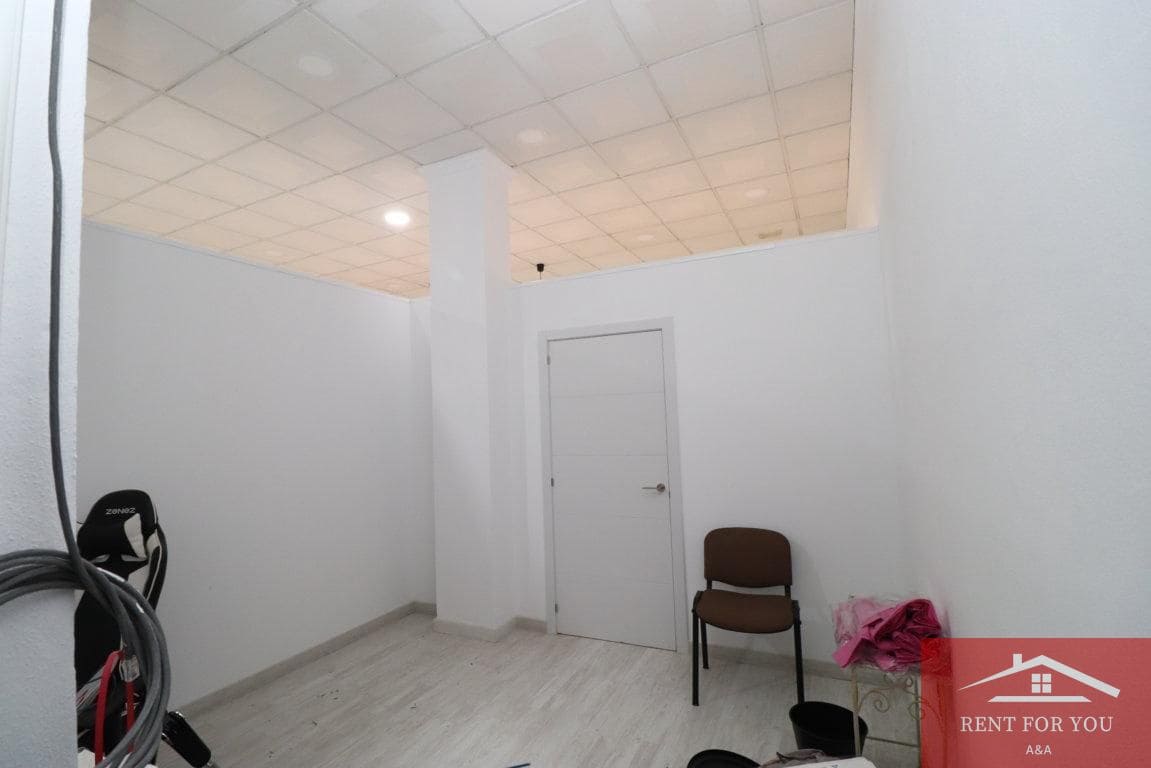 3 bedroom Business for rent in Alhaurin el Grande - € 900 (Ref: 9665680)