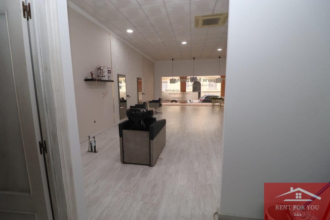 3 bedroom Business for rent in Alhaurin el Grande - € 900 (Ref: 9665680)