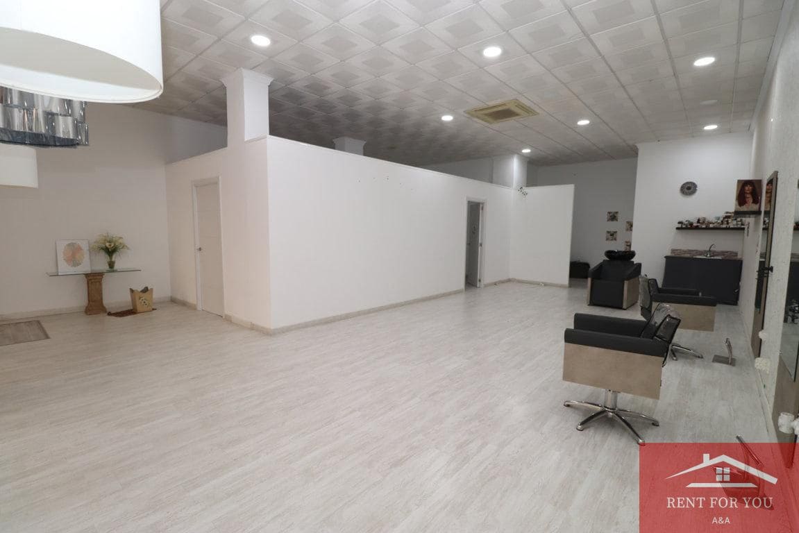 3 bedroom Business for rent in Alhaurin el Grande - € 900 (Ref: 9665680)