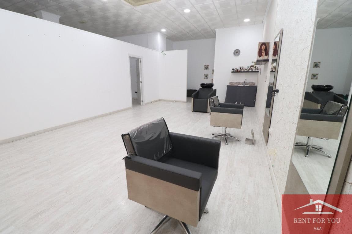 3 bedroom Business for rent in Alhaurin el Grande - € 900 (Ref: 9665680)