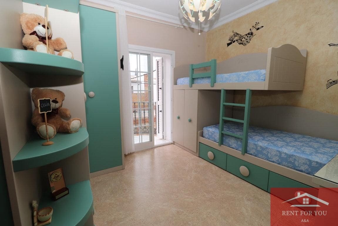 3 sypialnia Willa do wynajęcia w Alhaurin el Grande - 1 100 € (Ref: 9683332)