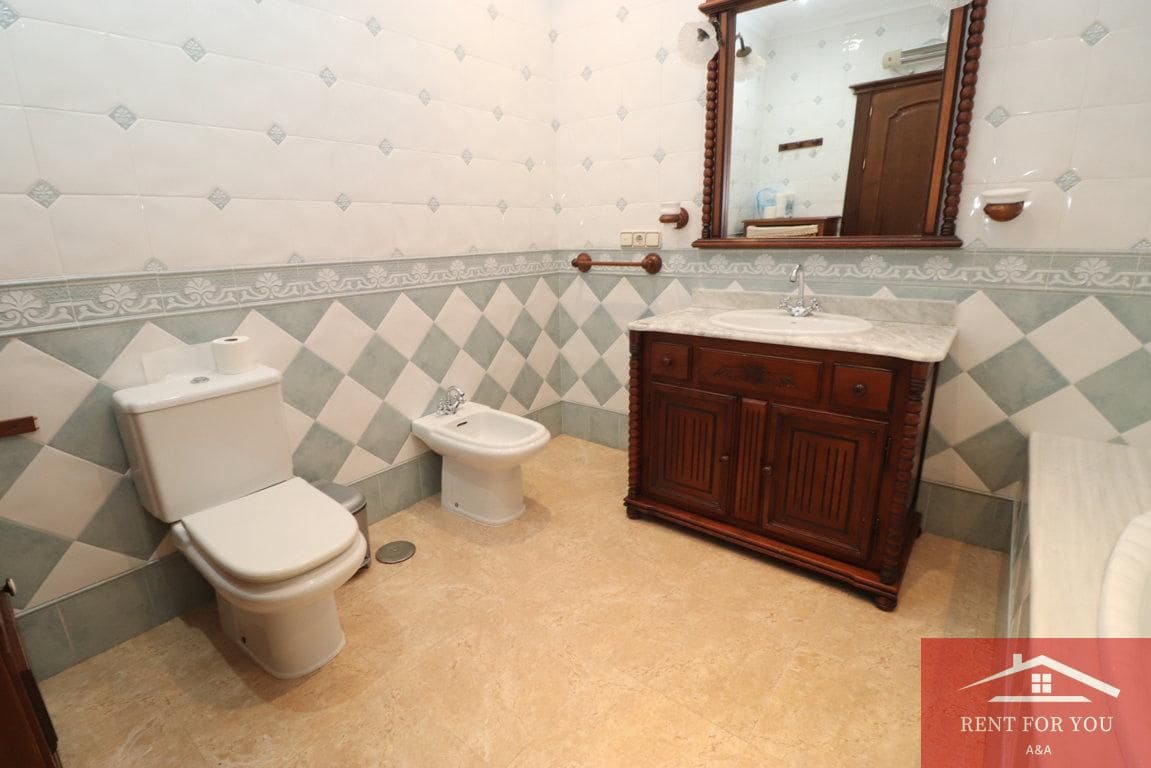 3 sypialnia Willa do wynajęcia w Alhaurin el Grande - 1 100 € (Ref: 9683332)