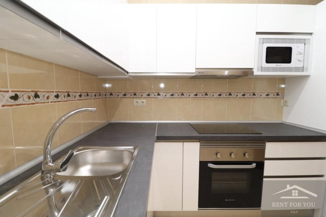 3 bedroom Flat for rent in Alhaurin el Grande with garage - € 850 (Ref: 9720470)