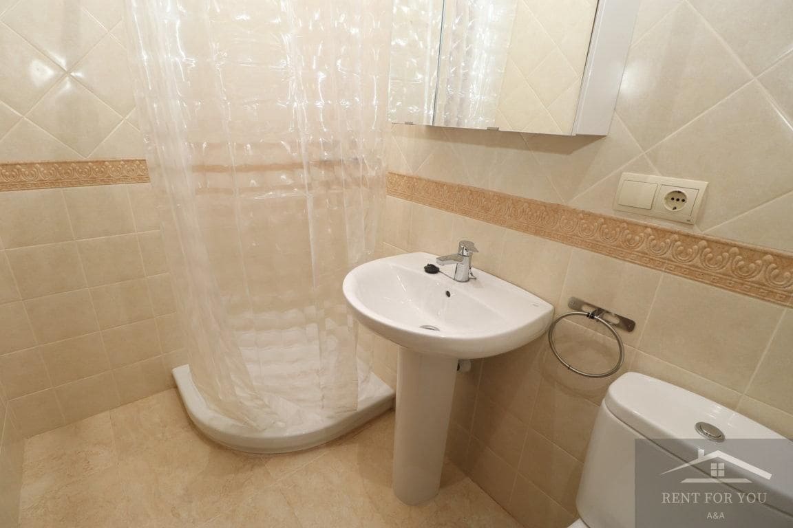 3 bedroom Flat for rent in Alhaurin el Grande with garage - € 850 (Ref: 9720470)