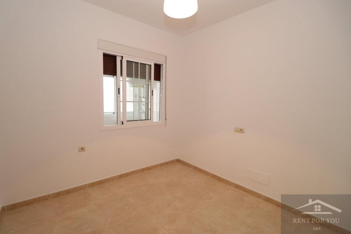 3 bedroom Flat for rent in Alhaurin el Grande with garage - € 850 (Ref: 9720470)