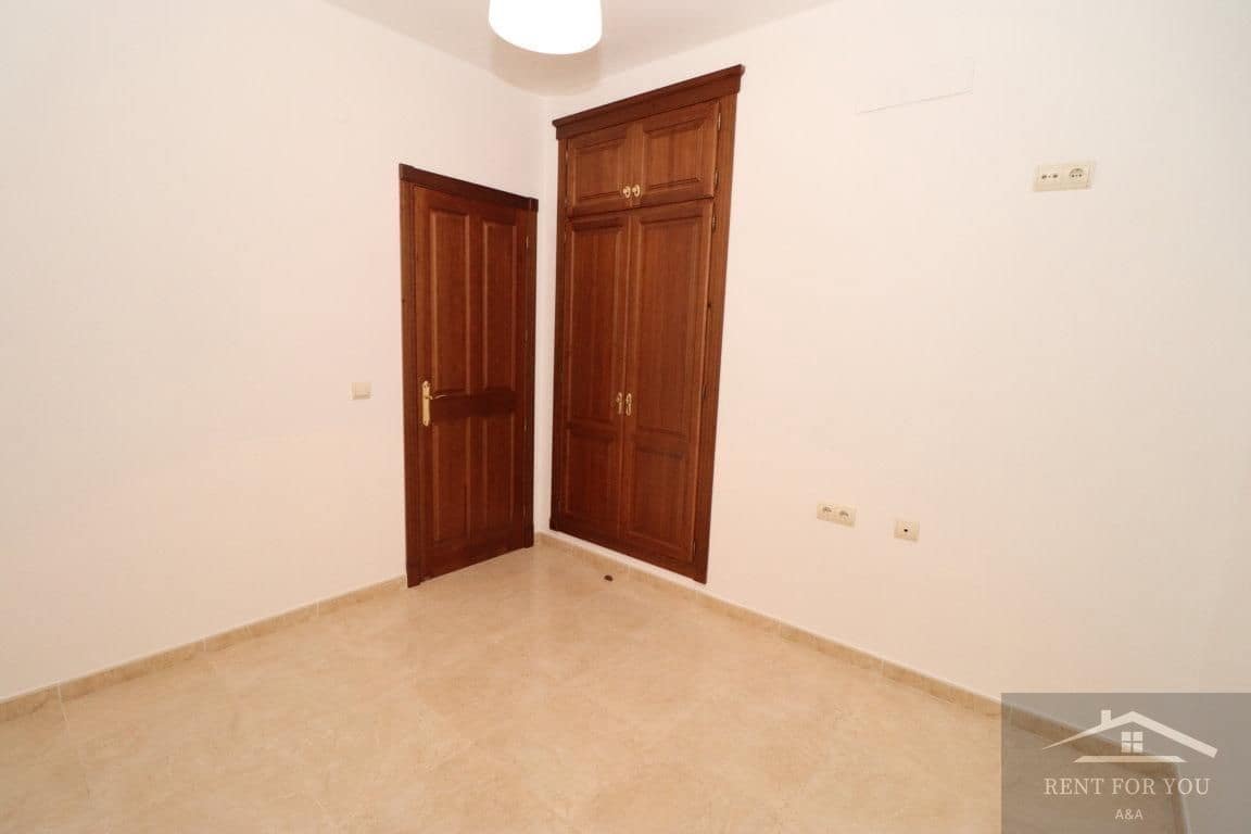 3 bedroom Flat for rent in Alhaurin el Grande with garage - € 850 (Ref: 9720470)