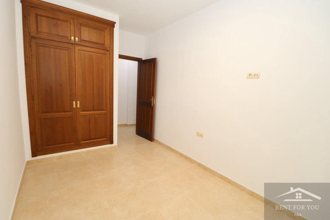 3 bedroom Flat for rent in Alhaurin el Grande with garage - € 850 (Ref: 9720470)