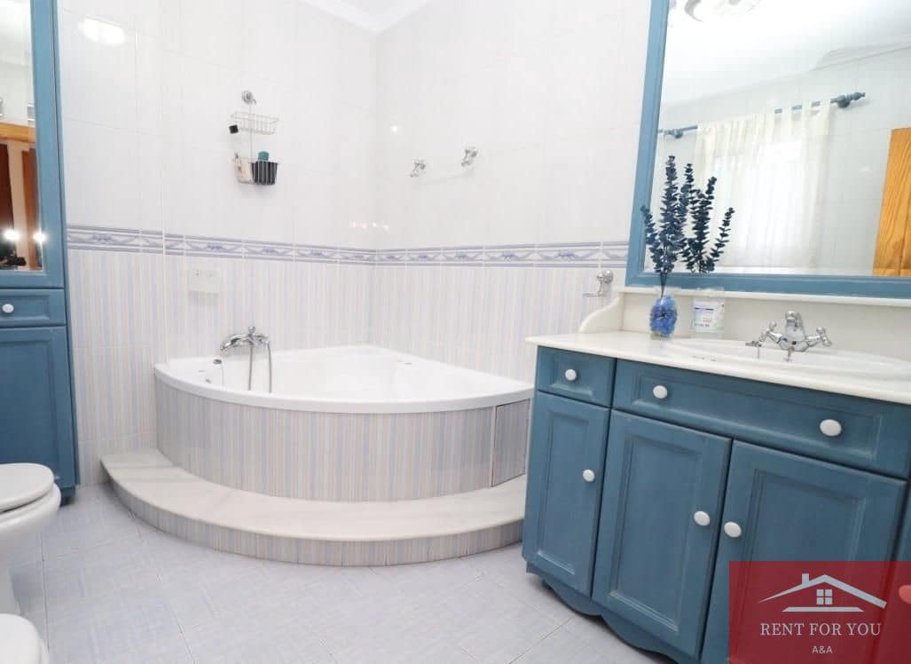 3 Zimmer Villa zu vermieten in Alhaurin el Grande - 1.100 € (Ref: 9720843)