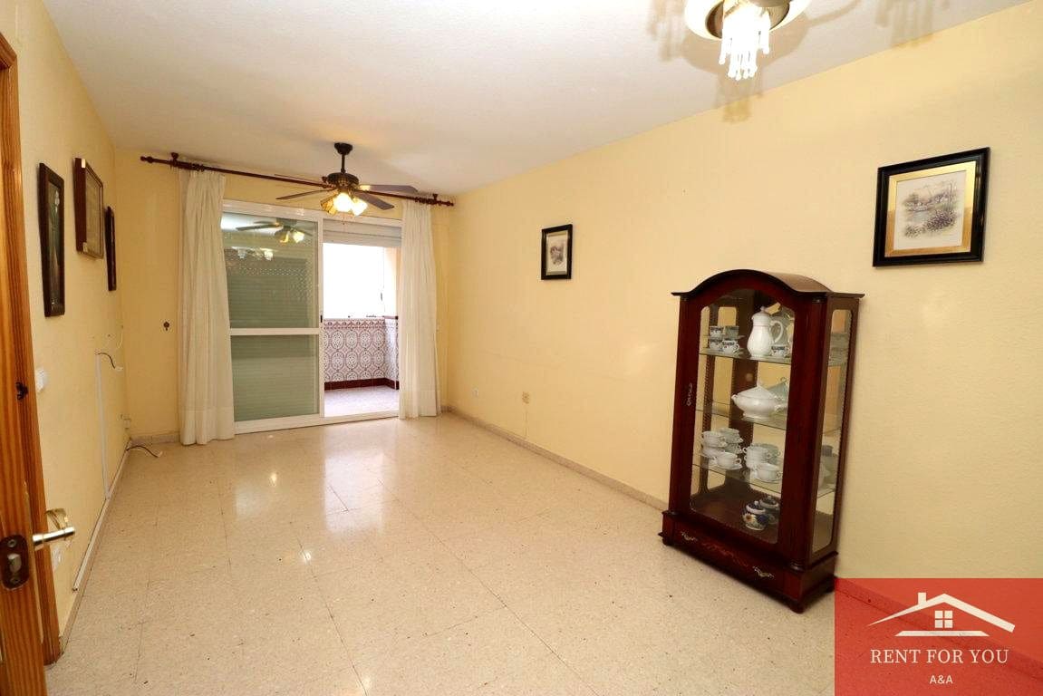 3 bedroom Flat for sale in Alhaurin de la Torre - € 259,000 (Ref: 9720844)