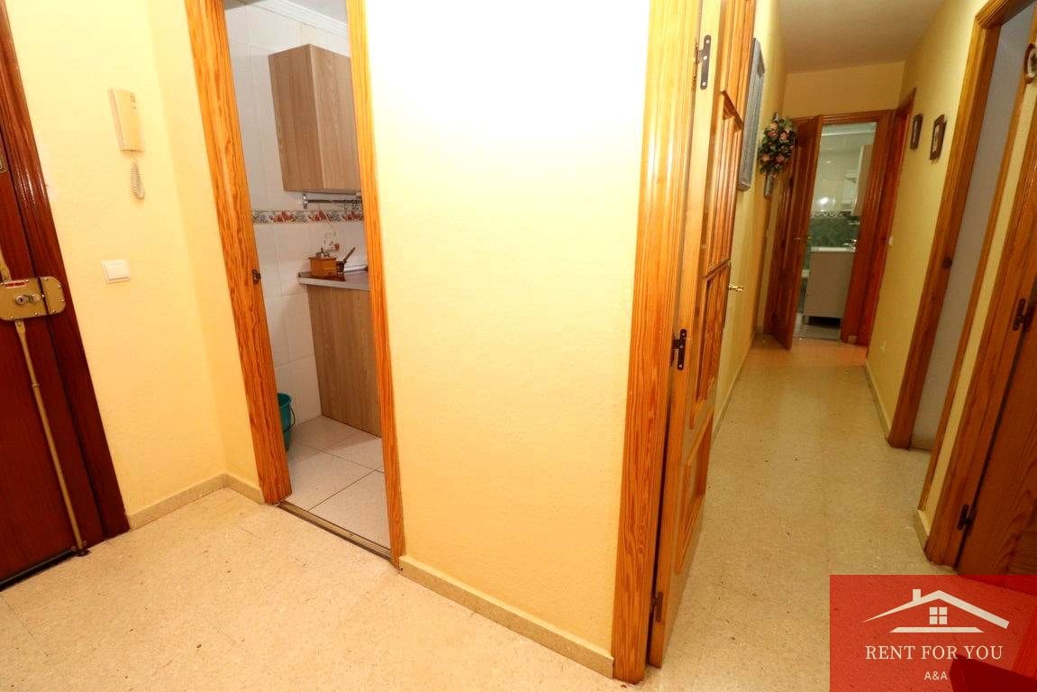 3 bedroom Flat for sale in Alhaurin de la Torre - € 259,000 (Ref: 9720844)