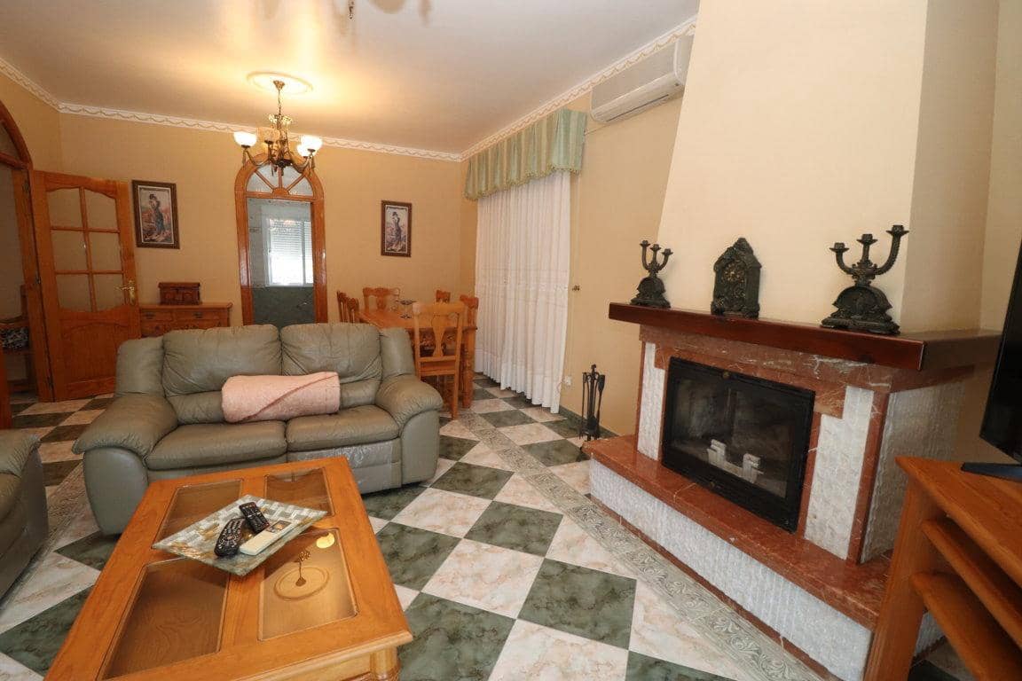 4 bedroom Villa for rent in Guaro with pool - € 3,000 (Ref: 9731478)