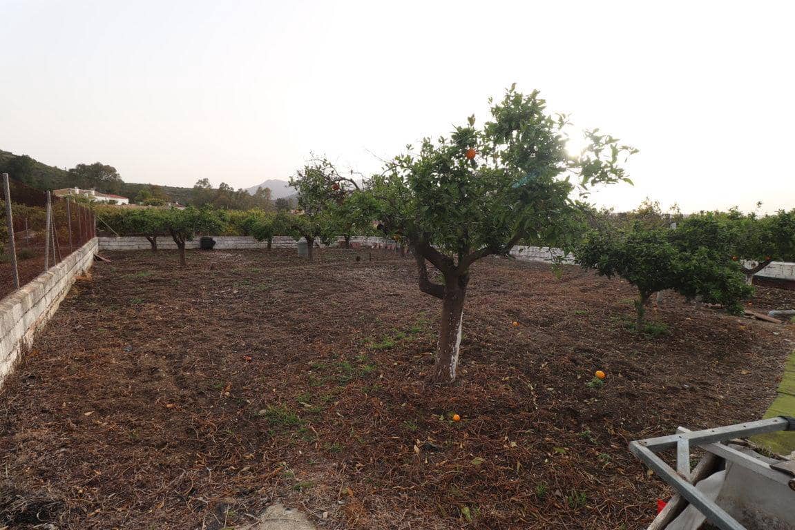 2 bedroom Villa for sale in Alhaurin el Grande - € 367,000 (Ref: 9745200)