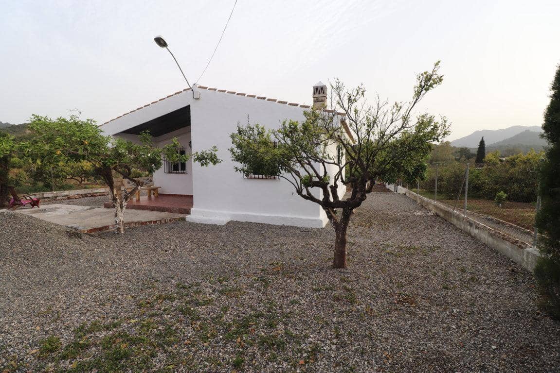 2 bedroom Villa for sale in Alhaurin el Grande - € 367,000 (Ref: 9745200)
