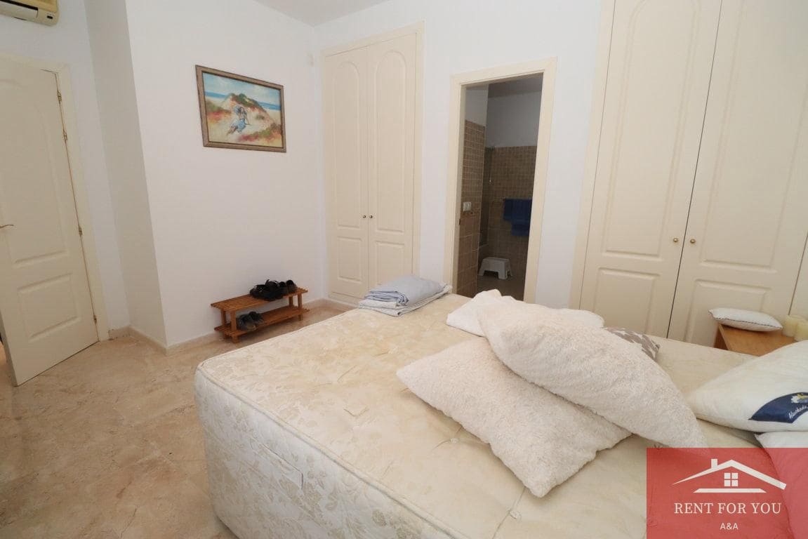 3 makuuhuone Huvila vuokrattavana paikassa Alhaurin el Grande mukana uima-altaan 
autotalli - 2 500 € (Ref: 9751095)